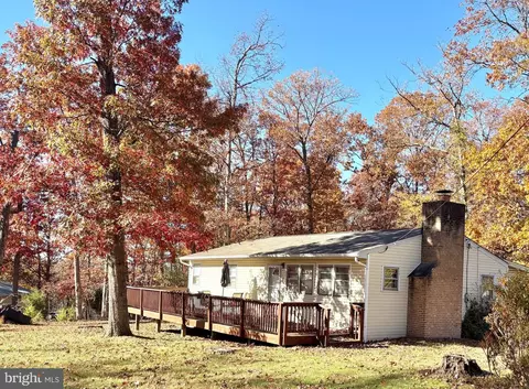56 Ridgewood Ln, Front Royal, VA 22630