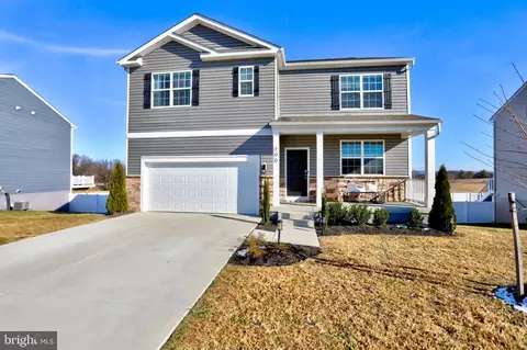 700 Weeks Ct, Berryville, VA 22611