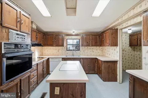 Kitchen - 2 Old Chapel Ave, Boyce, VA 22620 photo 2 of 4