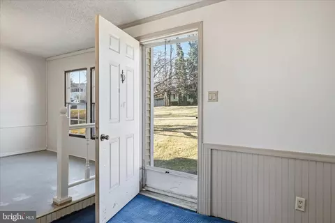 Entry Way - 2 Old Chapel Ave, Boyce, VA 22620 photo 1 of 3