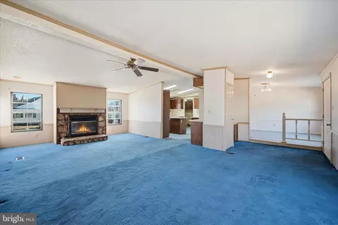Living - 2 Old Chapel Ave, Boyce, VA 22620 photo 3 of 6