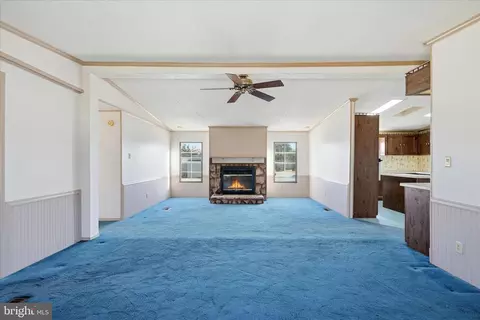 Living - 2 Old Chapel Ave, Boyce, VA 22620 photo 2 of 6