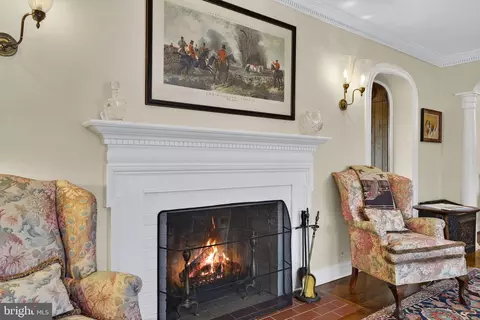 Living - 374 Clay Hill Rd, Boyce, VA 22620 photo 9 of 12