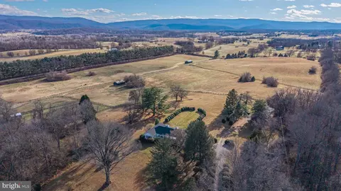 View/Area - 374 Clay Hill Rd, Boyce, VA 22620 photo 1 of 4