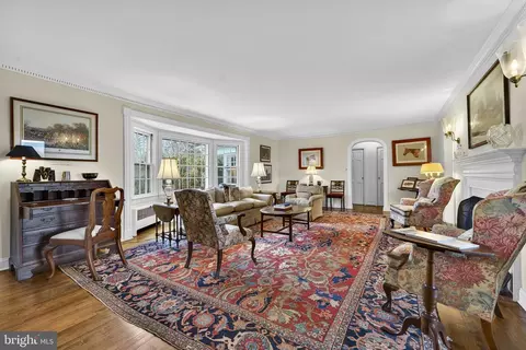 Living - 374 Clay Hill Rd, Boyce, VA 22620 photo 4 of 12