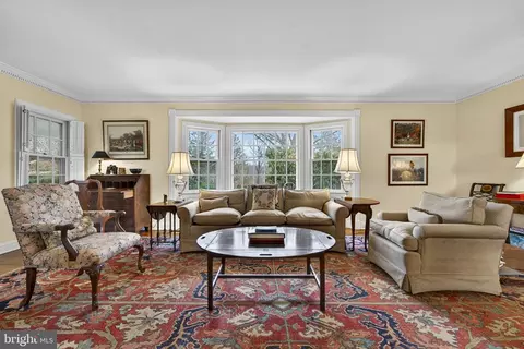 Living - 374 Clay Hill Rd, Boyce, VA 22620 photo 7 of 12