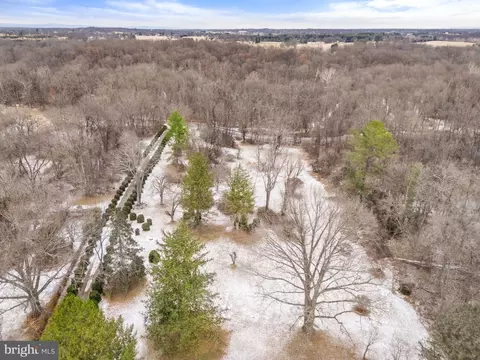 View/Area - 374 Clay Hill Rd, Boyce, VA 22620 photo 3 of 4