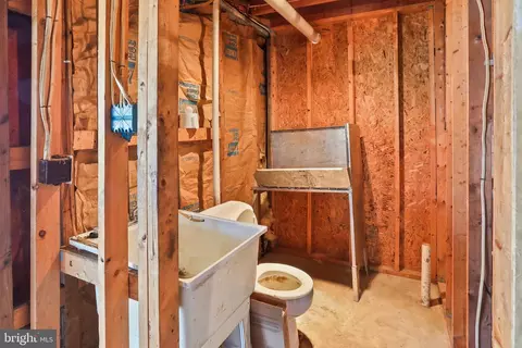 Bath - 225 Pine Grove Rd, Bluemont, VA 20135 photo 2 of 2