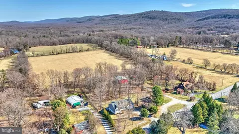 View/Area - 225 Pine Grove Rd, Bluemont, VA 20135 photo 6 of 10