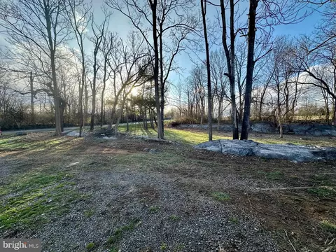 Exterior - 1336 Old Winchester Rd, Boyce, VA 22620 photo 10 of 18