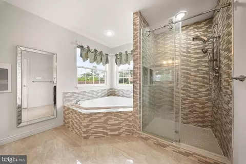 Bath - 99 Fox Ln, White Post, VA 22663 photo 8 of 11