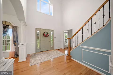 Entry Way - 99 Fox Ln, White Post, VA 22663 photo 2 of 13
