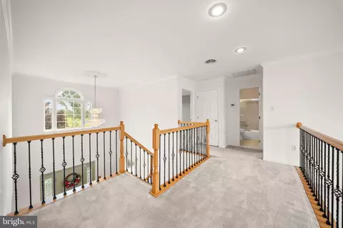 Entry Way - 99 Fox Ln, White Post, VA 22663 photo 12 of 13