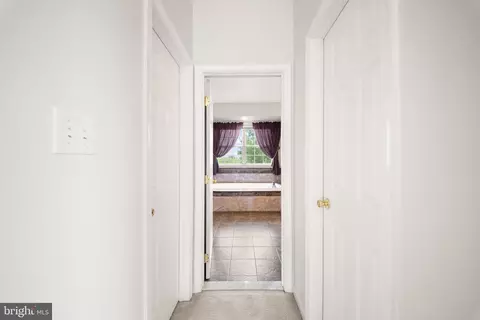 Entry Way - 99 Fox Ln, White Post, VA 22663 photo 8 of 13