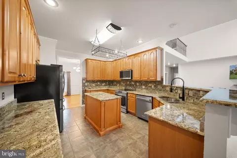 Kitchen - 99 Fox Ln, White Post, VA 22663 photo 3 of 4