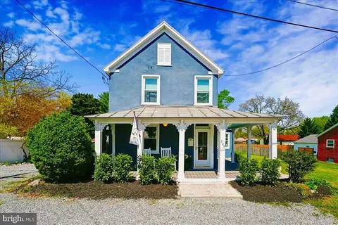 209 Rice St, Berryville, VA 22611
