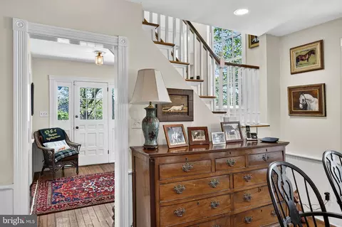 Entry Way - 871 Old Chapel Rd, Boyce, VA 22620 photo 8 of 22