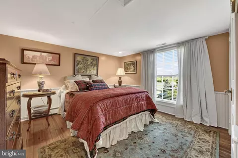 Bedroom - 871 Old Chapel Rd, Boyce, VA 22620 photo 9 of 10