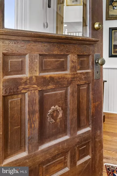 Entry Way - 871 Old Chapel Rd, Boyce, VA 22620 photo 3 of 22