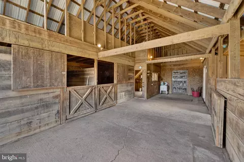 Entry Way - 871 Old Chapel Rd, Boyce, VA 22620 photo 21 of 22