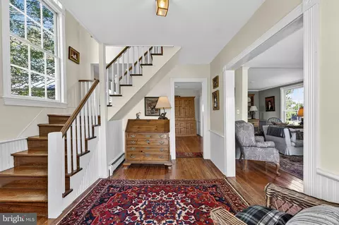 Entry Way - 871 Old Chapel Rd, Boyce, VA 22620 photo 4 of 22