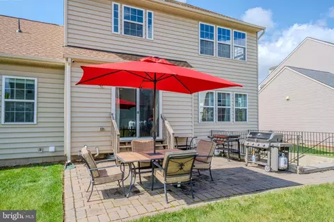 Exterior - 231 Bradford Dr, Boyce, VA 22620 photo 3 of 6