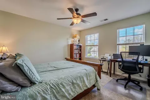 Bedroom - 231 Bradford Dr, Boyce, VA 22620 photo 4 of 6