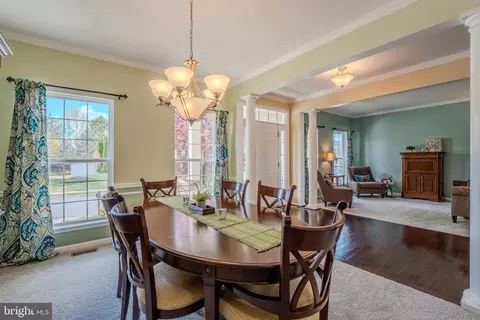 Dining - 231 Bradford Dr, Boyce, VA 22620 photo 2 of 5