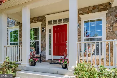 Exterior - 231 Bradford Dr, Boyce, VA 22620 photo 2 of 6
