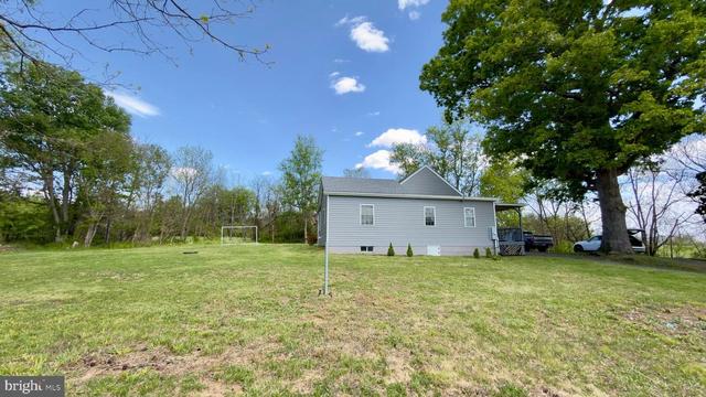 1752 Summit Point Rd, Berryville, VA 22611