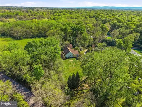 View/Area - 1721 Bishop Meade Rd, Boyce, VA 22620 photo 2 of 6