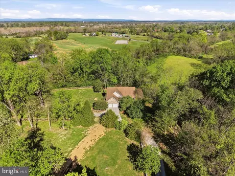 View/Area - 1721 Bishop Meade Rd, Boyce, VA 22620 photo 5 of 6