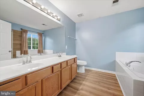 Bath - 116 Roseville Ct, Boyce, VA 22620 photo 1 of 3