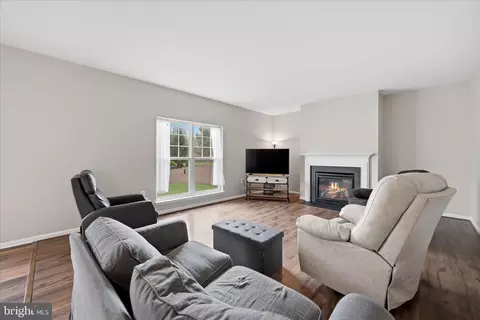Living - 116 Roseville Ct, Boyce, VA 22620 photo 5 of 5