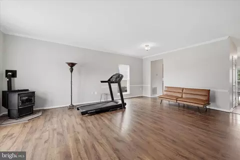 Living - 116 Roseville Ct, Boyce, VA 22620 photo 1 of 5
