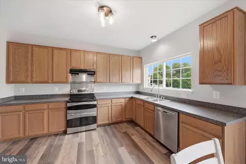 Kitchen - 116 Roseville Ct, Boyce, VA 22620 photo 3 of 4