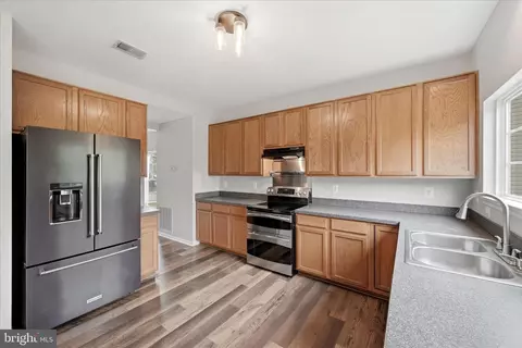 Kitchen - 116 Roseville Ct, Boyce, VA 22620 photo 2 of 4