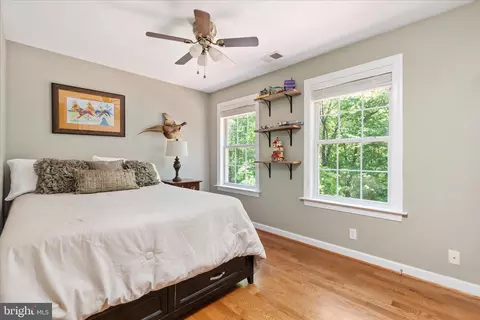 Bedroom - 355 Duke Ln, Bluemont, VA 20135 photo 2 of 3