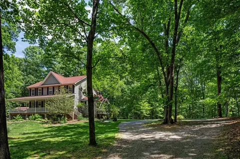 Exterior - 355 Duke Ln, Bluemont, VA 20135 photo 9 of 16