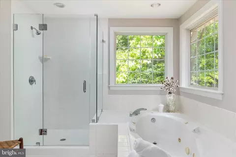 Bath - 355 Duke Ln, Bluemont, VA 20135 photo 1 of 2