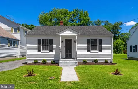 216 Walnut St, Berryville, VA 22611