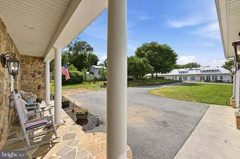 Exterior - 59 Howards Ln, Boyce, VA 22620 photo 6 of 16