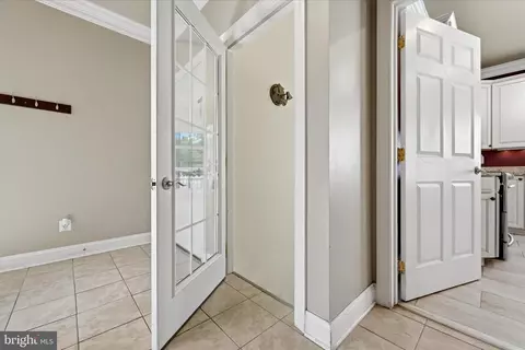 Entry Way - 59 Howards Ln, Boyce, VA 22620 photo 5 of 8
