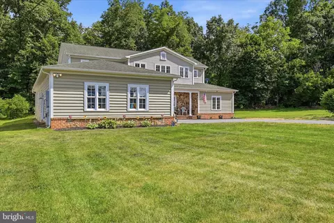 59 Howards Ln, Boyce, VA 22620