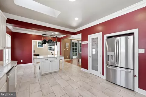 Kitchen - 59 Howards Ln, Boyce, VA 22620 photo 7 of 7