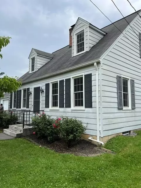 7 Circle Dr, Berryville, VA 22611