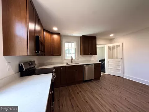 Kitchen - 11 Virginia Ave, Boyce, VA 22620 photo 3 of 6