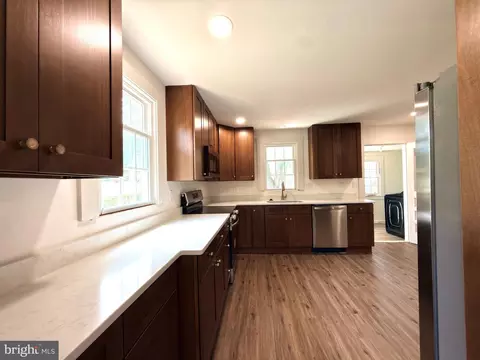 Kitchen - 11 Virginia Ave, Boyce, VA 22620 photo 2 of 6