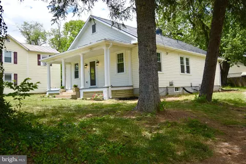 Exterior - 11 Virginia Ave, Boyce, VA 22620 photo 3 of 6