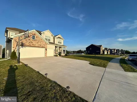 380 Norris St, Berryville, VA 22611